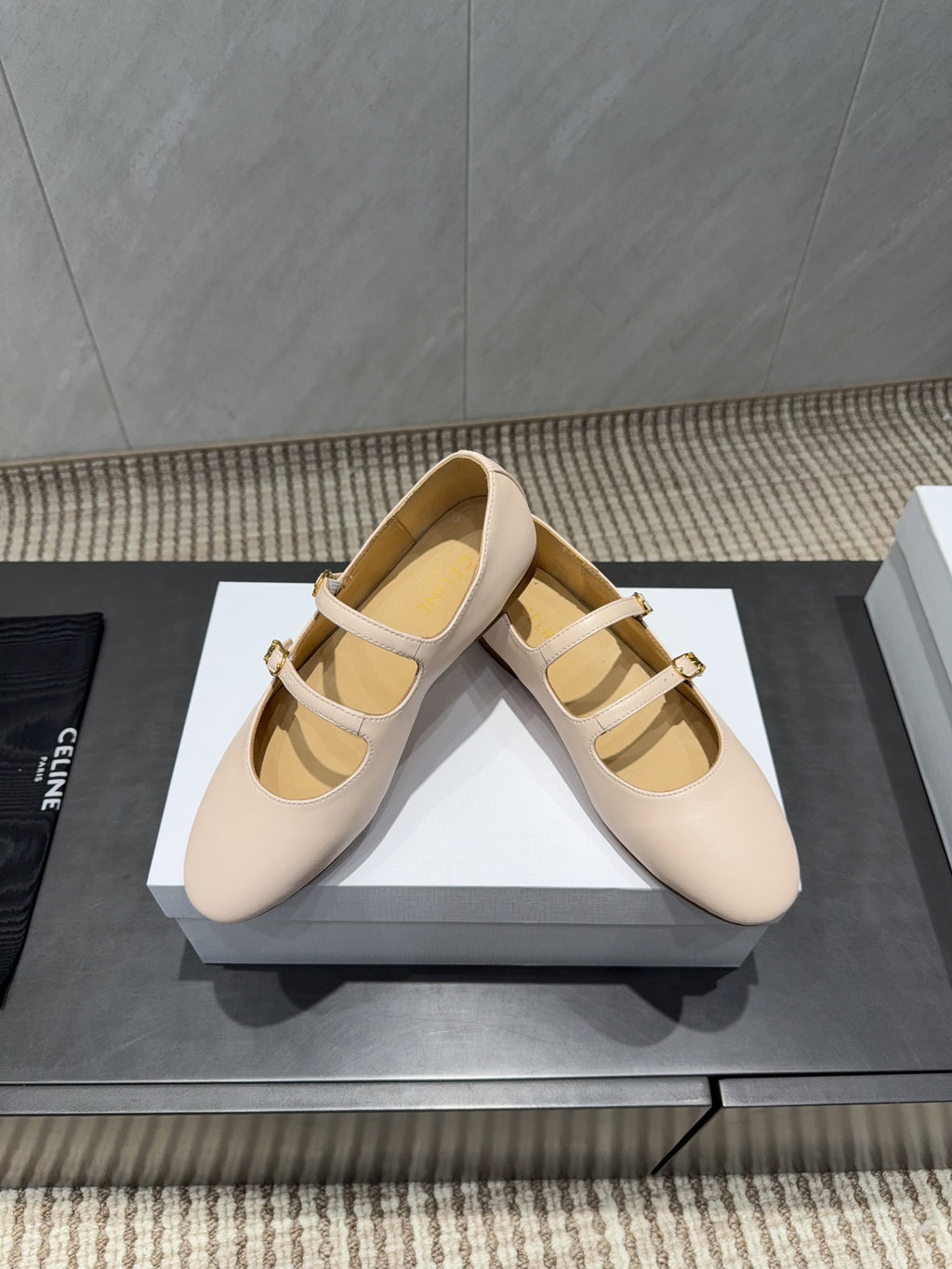 CELINE 26S BALLET FLATS IN BEIGE CALFSKIN