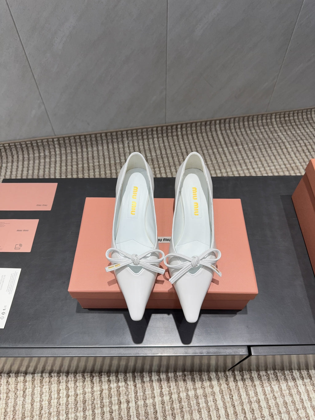MIUMIU 26S POINTED TOE PUMPS 55MM IN WHITE CALFSKIN WITH BOW