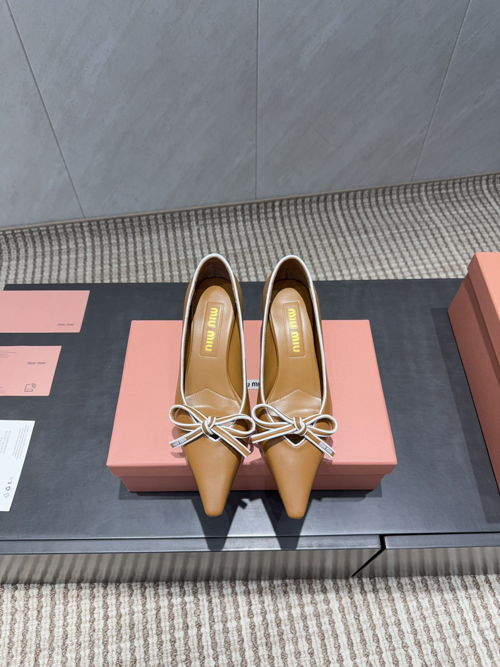 MIUMIU 26S POINTED TOE PUMPS 55MM IN CARAMEL BROWN CALFSKIN WITH BOW