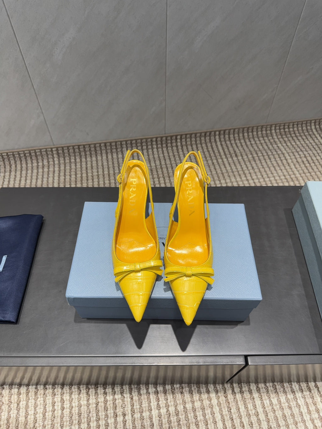 PRADA 26S POINTED TOE SLINGBACK HIGH HEELS 85MM IN BRIGHT YELLOW CALFSKIN WITH BOW