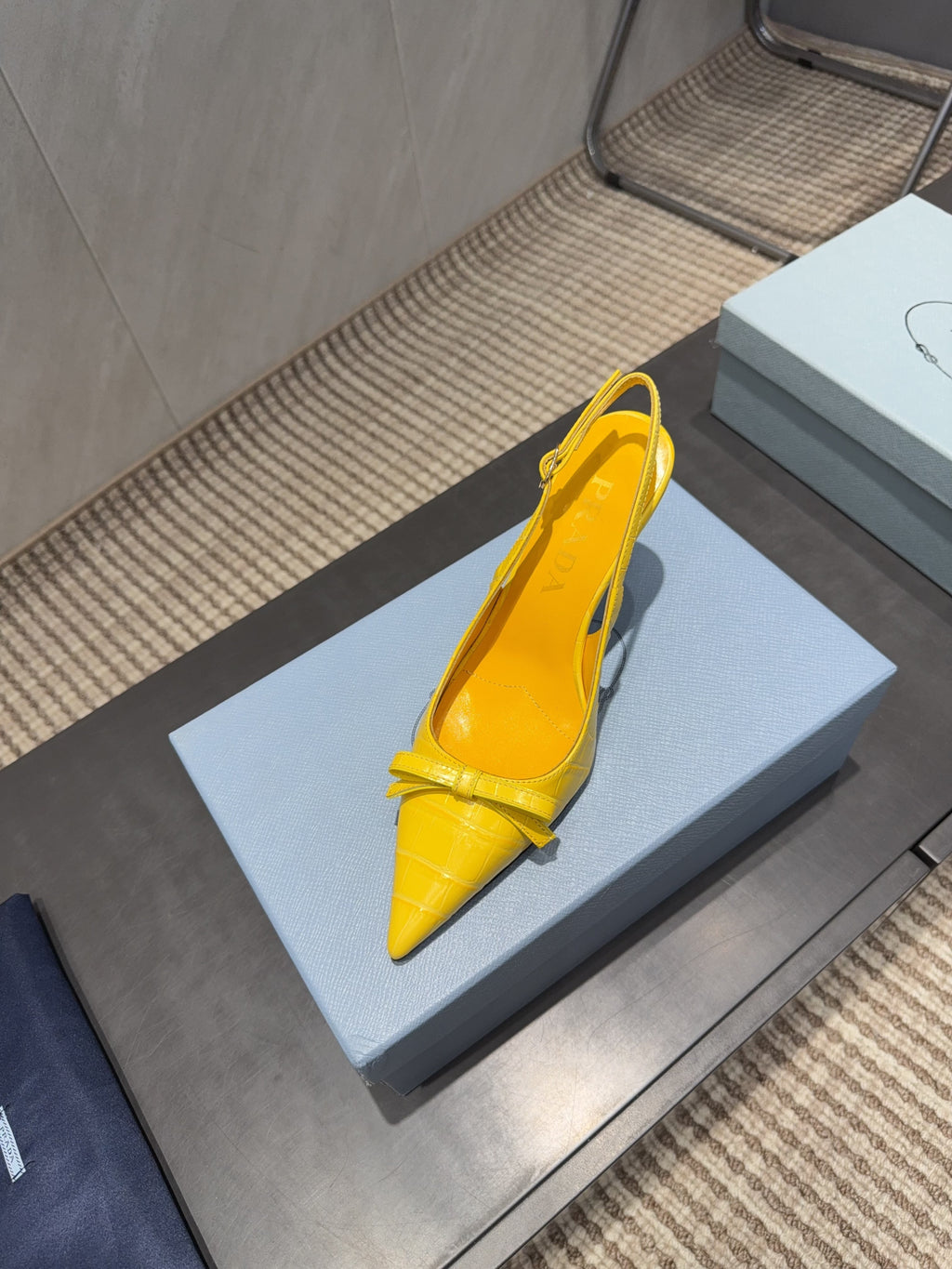 PRADA 26S POINTED TOE SLINGBACK HIGH HEELS 85MM IN BRIGHT YELLOW CALFSKIN WITH BOW