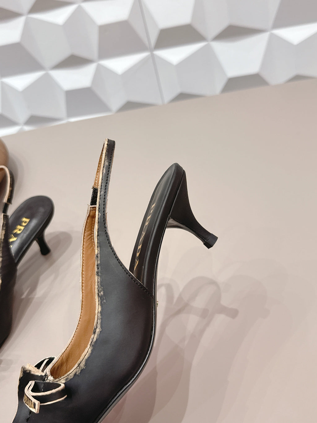 PRADA 26S POINTED TOE SLINGBACK HIGH HEELS 55MM IN BLACK CALFSKIN WITH BOW