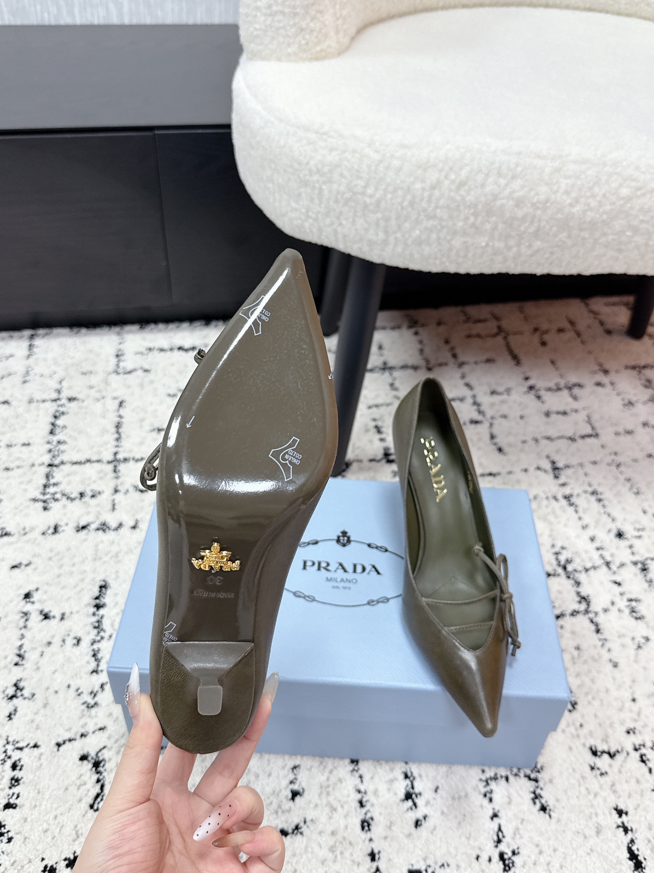 PRADA 26S POINTED-TOE HIGH HEELS 75MM IN OLIVE BROWN CALFSKIN