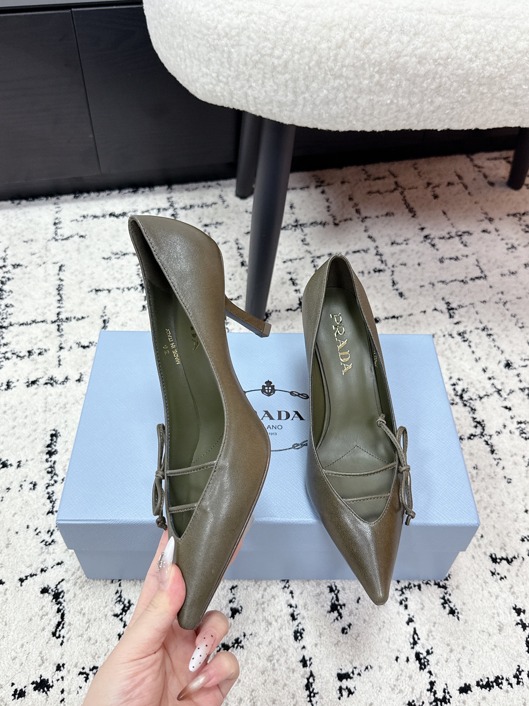 PRADA 26S POINTED-TOE HIGH HEELS 75MM IN OLIVE BROWN CALFSKIN