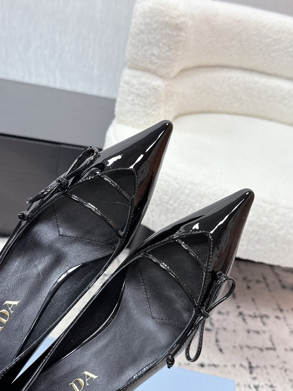 PRADA 26S POINTED-TOE HIGH HEELS 75MM IN BLACK PATENT CALFSKIN