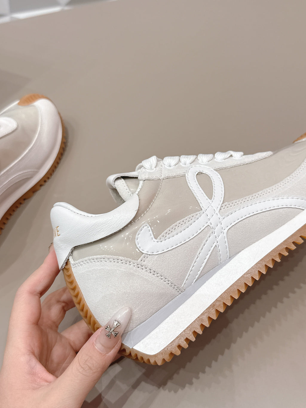 LOEWE 26S FLOW RUNNER SNEAKER IN WHITE SUEDE AND CLEAR PLASTIC AND CALFSKIN