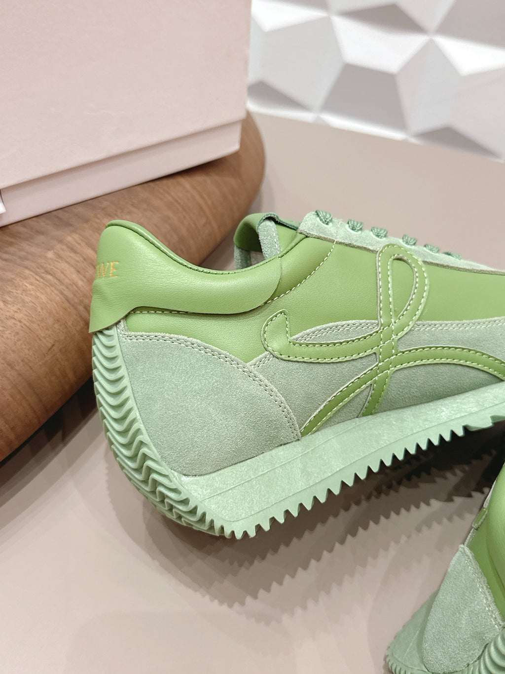 LOEWE 26S FLOW RUNNER SNEAKER IN OLIVE GREEN CALFSKIN AND SUEDE