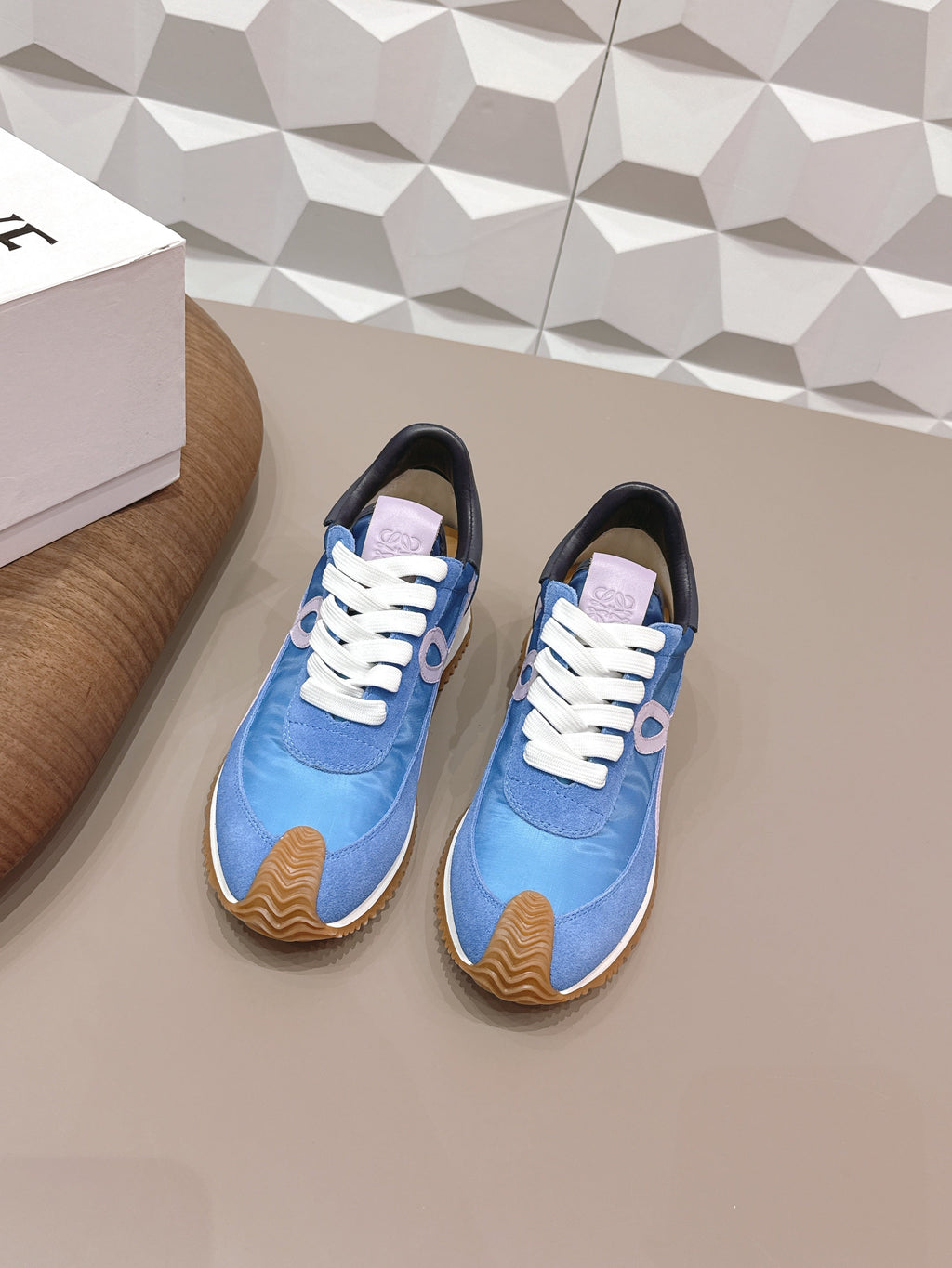 LOEWE 26S FLOW RUNNER SNEAKER IN BLUE SUEDE AND CALFSKIN STYLE 1