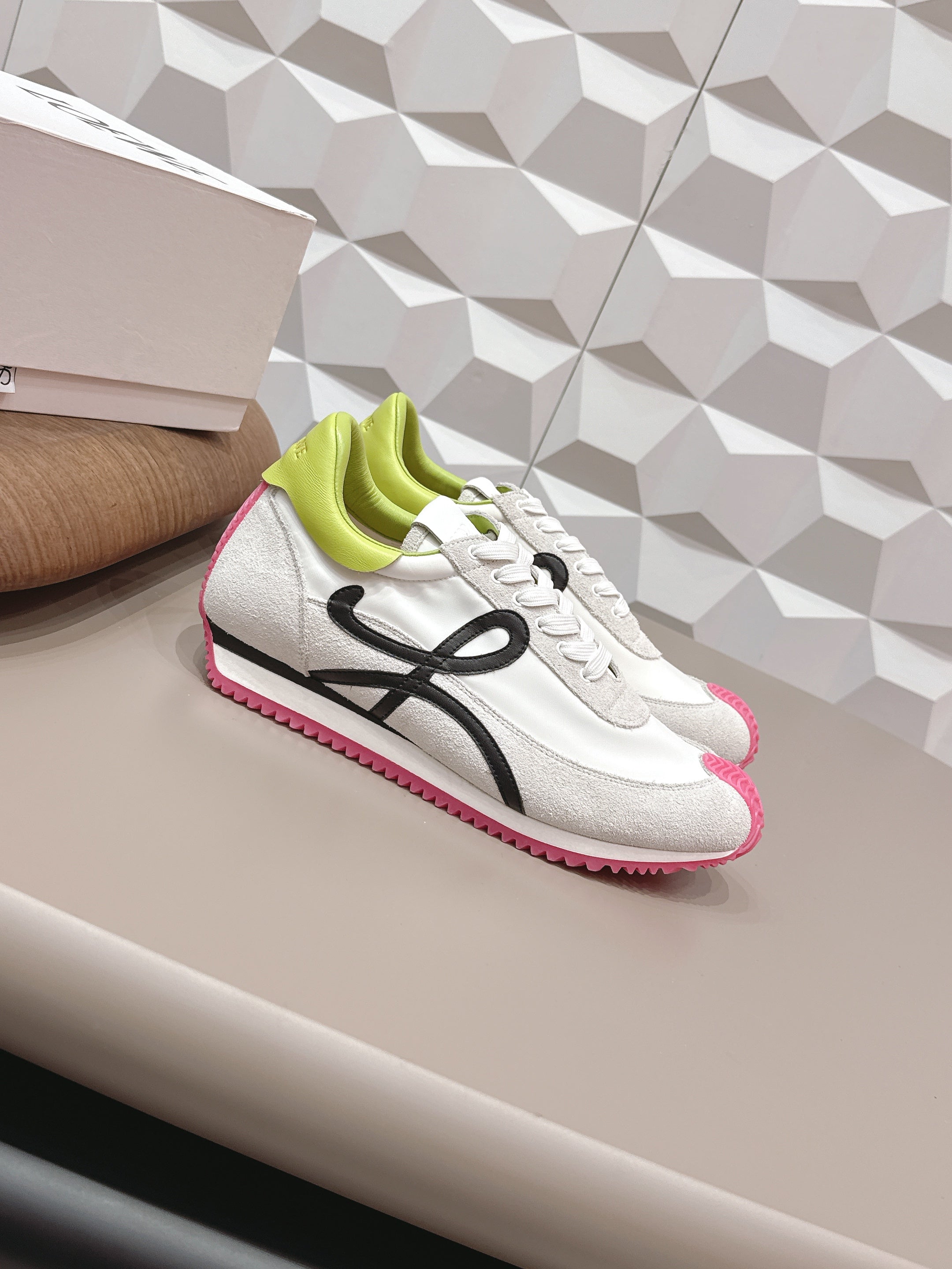 LOEWE 26S FLOW RUNNER SNEAKER IN LIGHT GRAY SUEDE AND LIME YELLOW AND BLACK CALFSKIN