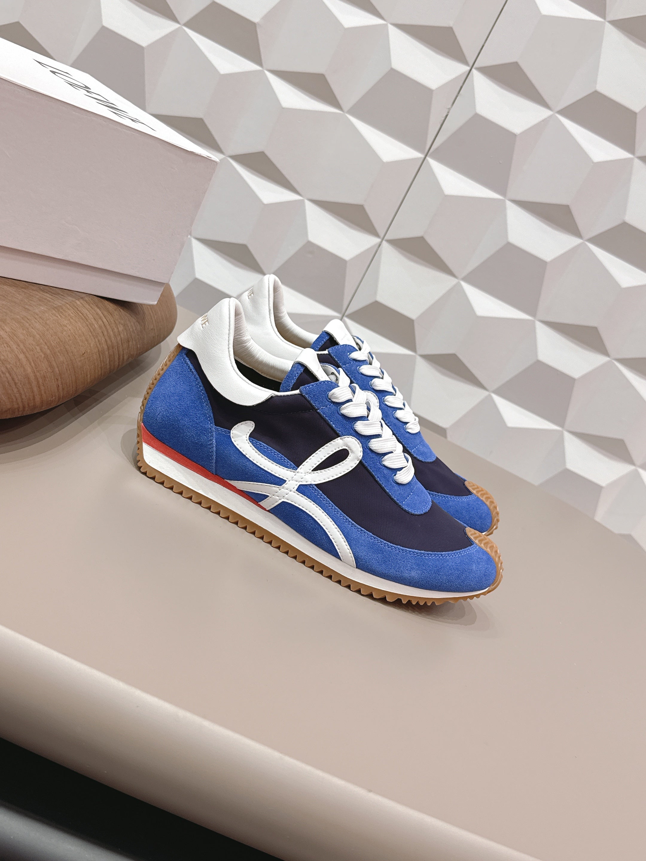 LOEWE 26S FLOW RUNNER SNEAKER IN BLUE SUEDE AND WHITE CALFSKIN