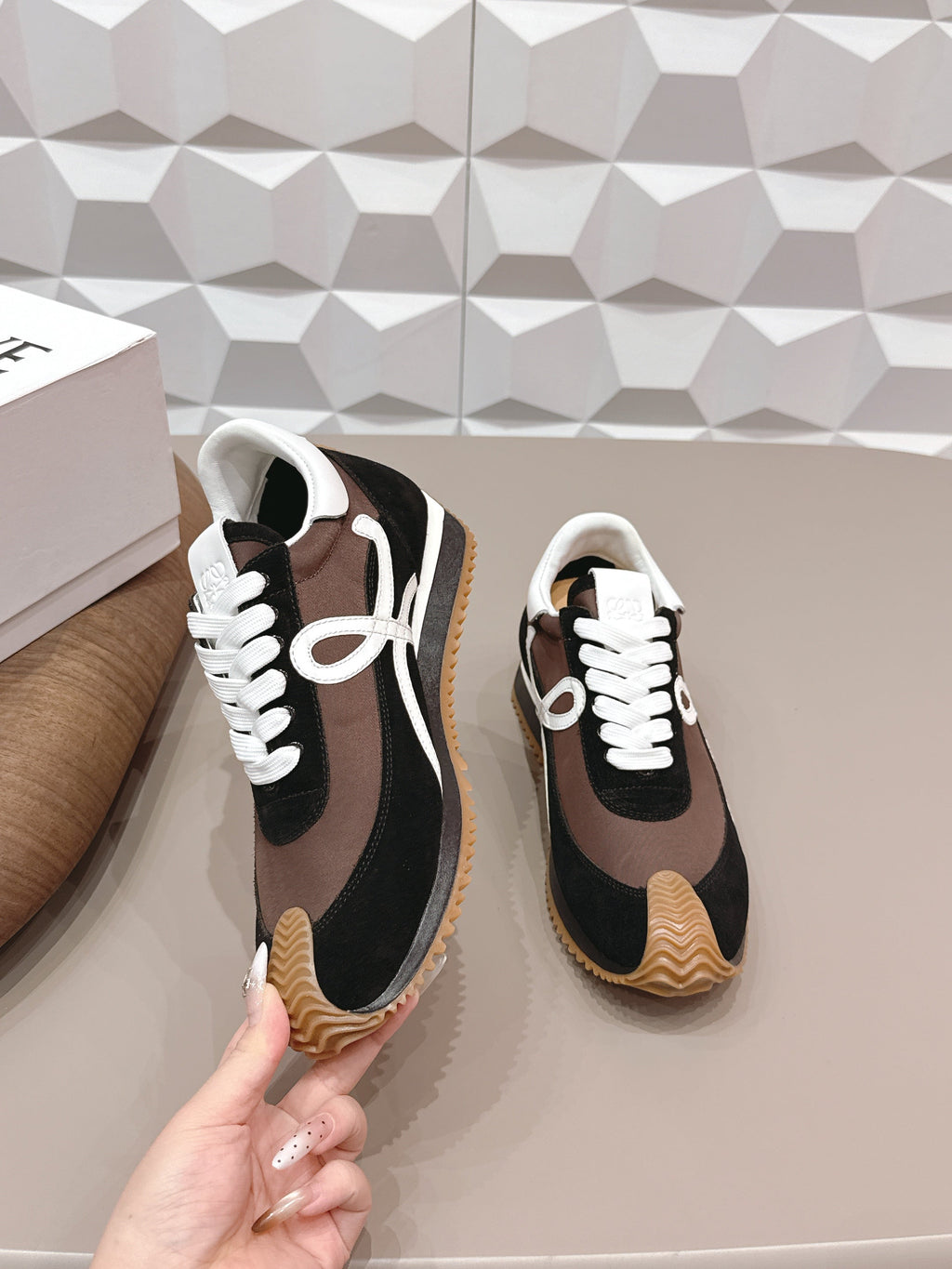 LOEWE 26S FLOW RUNNER SNEAKER IN BLACK AND DARK BROWN SUEDE AND WHITE CALFSKIN