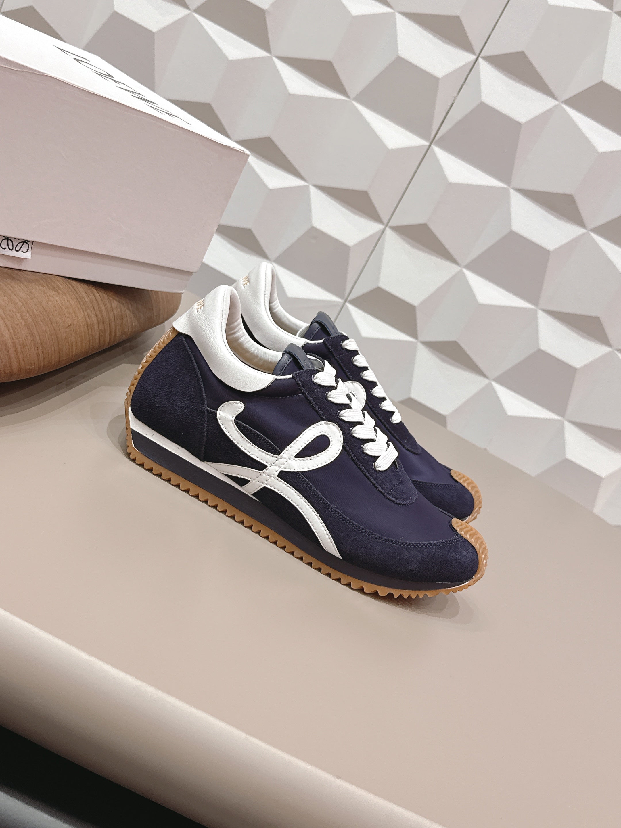 LOEWE 26S FLOW RUNNER SNEAKER IN NAVY BLUE SUEDE AND WHITE CALFSKIN