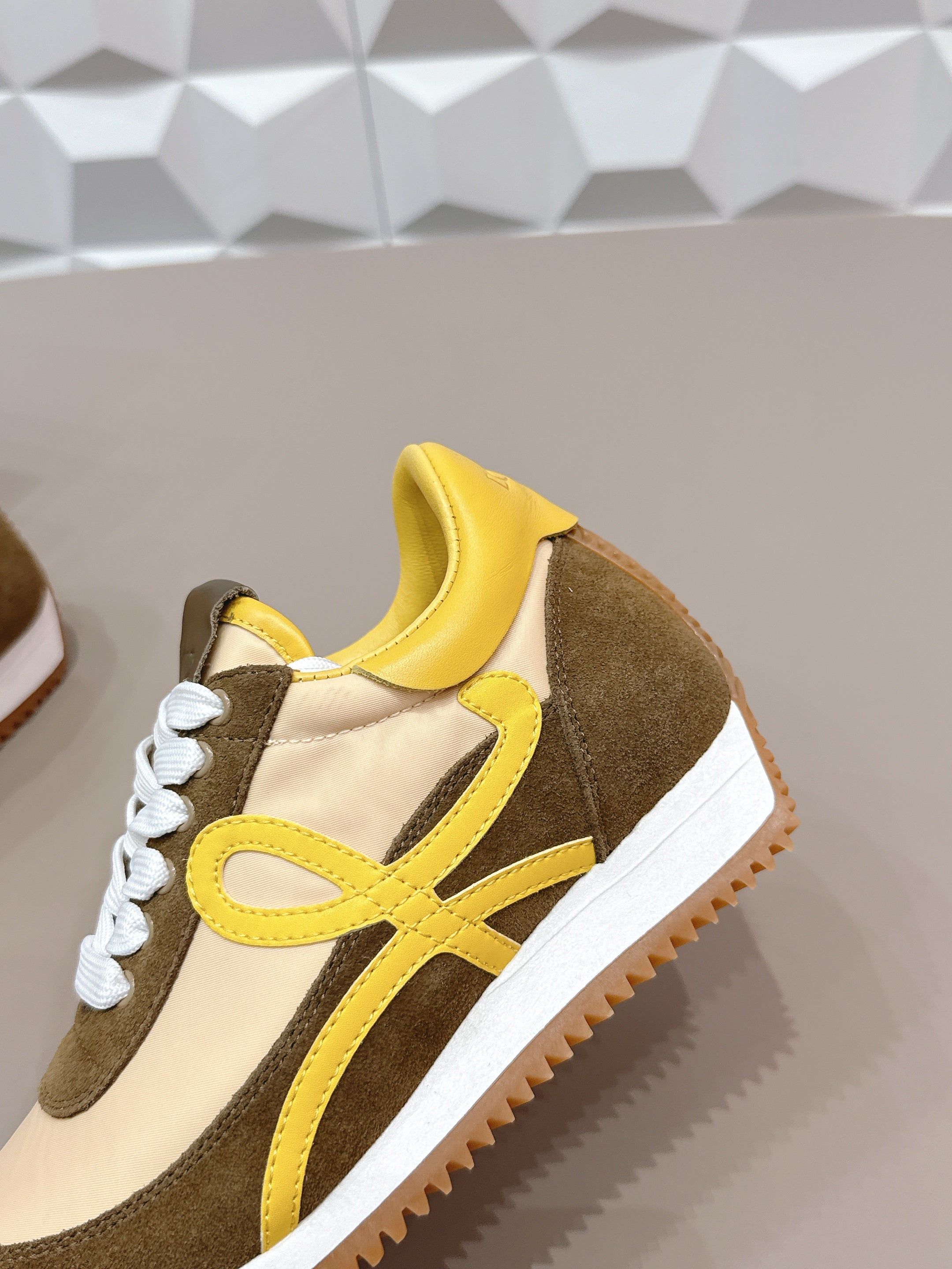 LOEWE 26S FLOW RUNNER SNEAKER IN DARK OLIVE BROWN SUEDE AND YELLOW CALFSKIN