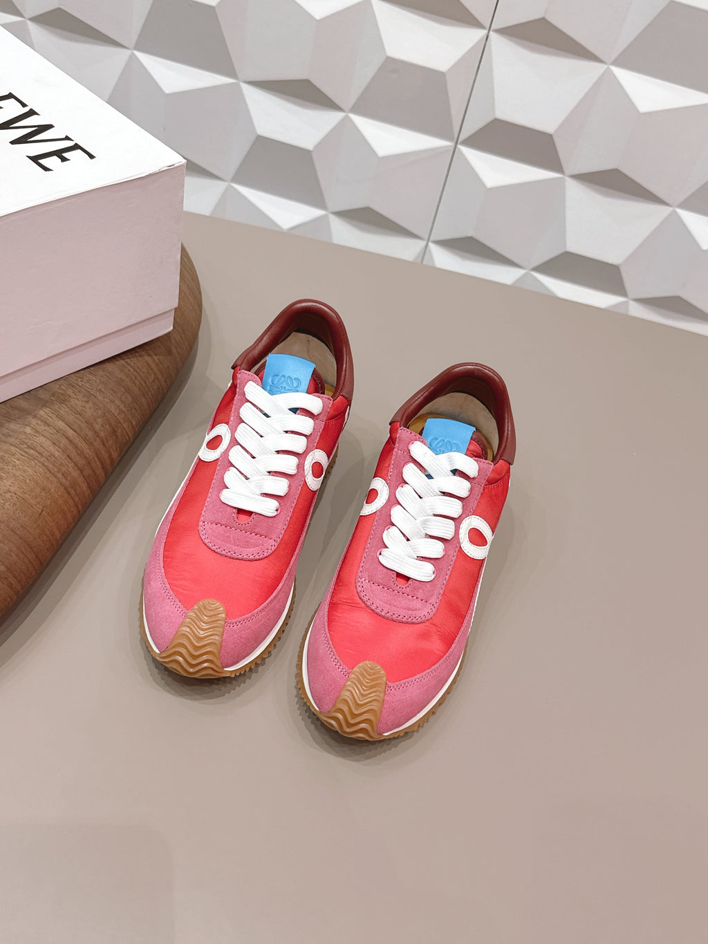 LOEWE 26S FLOW RUNNER SNEAKER IN DUSTY ROSE SUEDE AND DARK RED CALFSKIN