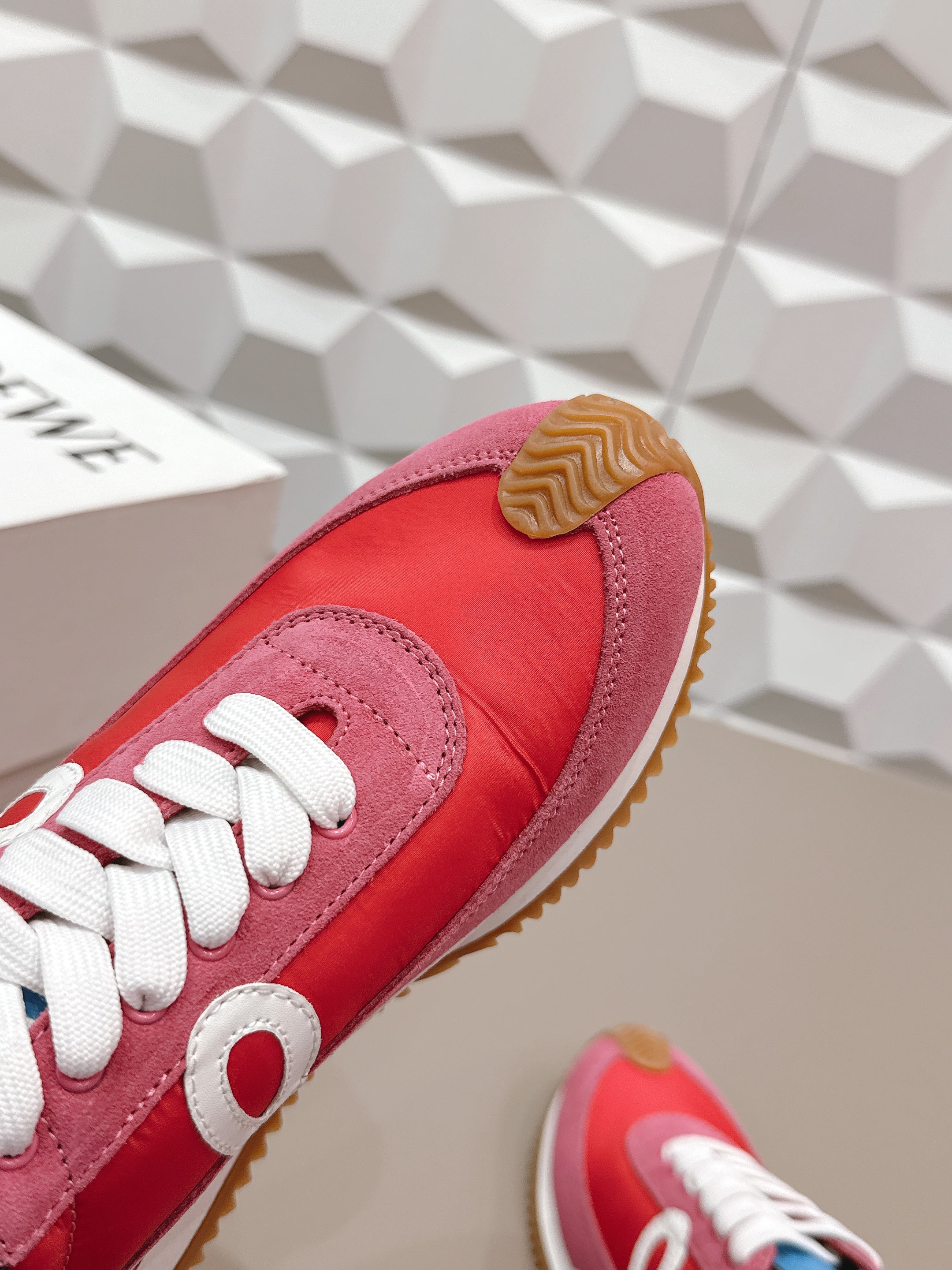 LOEWE 26S FLOW RUNNER SNEAKER IN DUSTY ROSE SUEDE AND DARK RED CALFSKIN