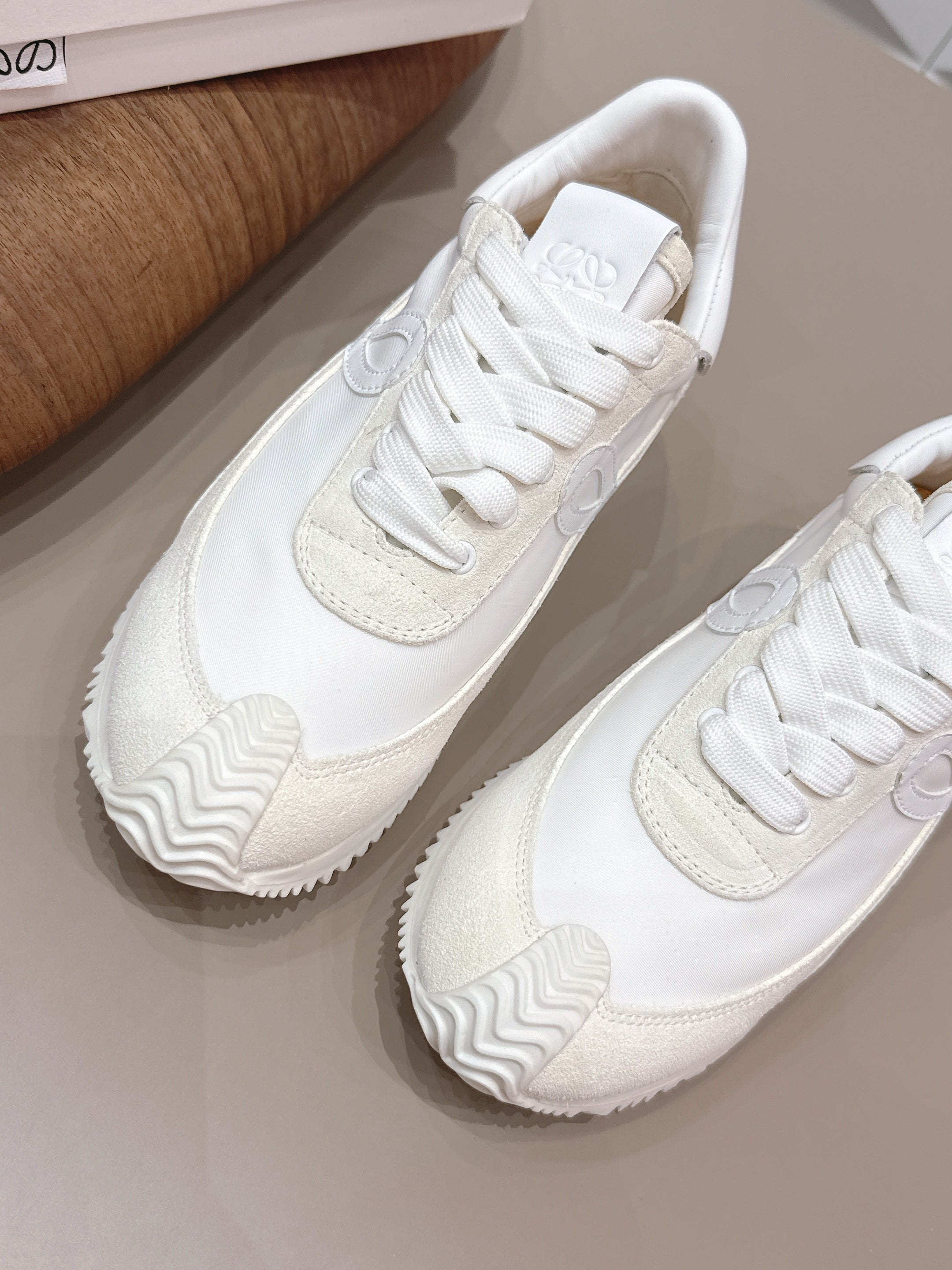 LOEWE 26S FLOW RUNNER SNEAKER IN WHITE SUEDE AND WHITE CALFSKIN