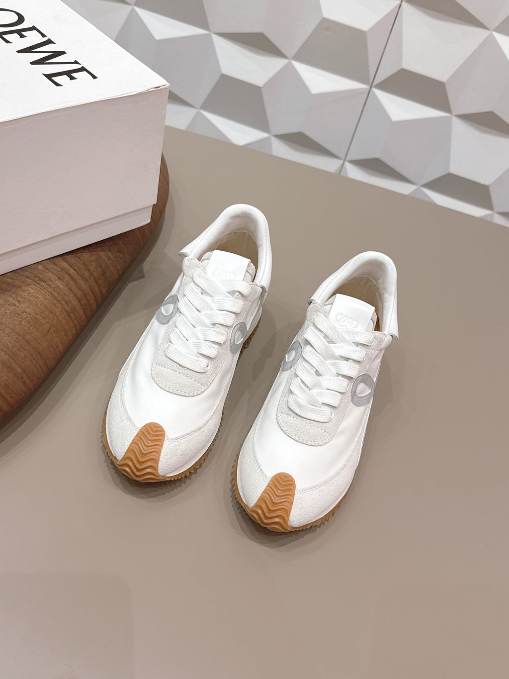 LOEWE 26S FLOW RUNNER SNEAKER IN LIGHT GRAY SUEDE AND WHITE CALFSKIN