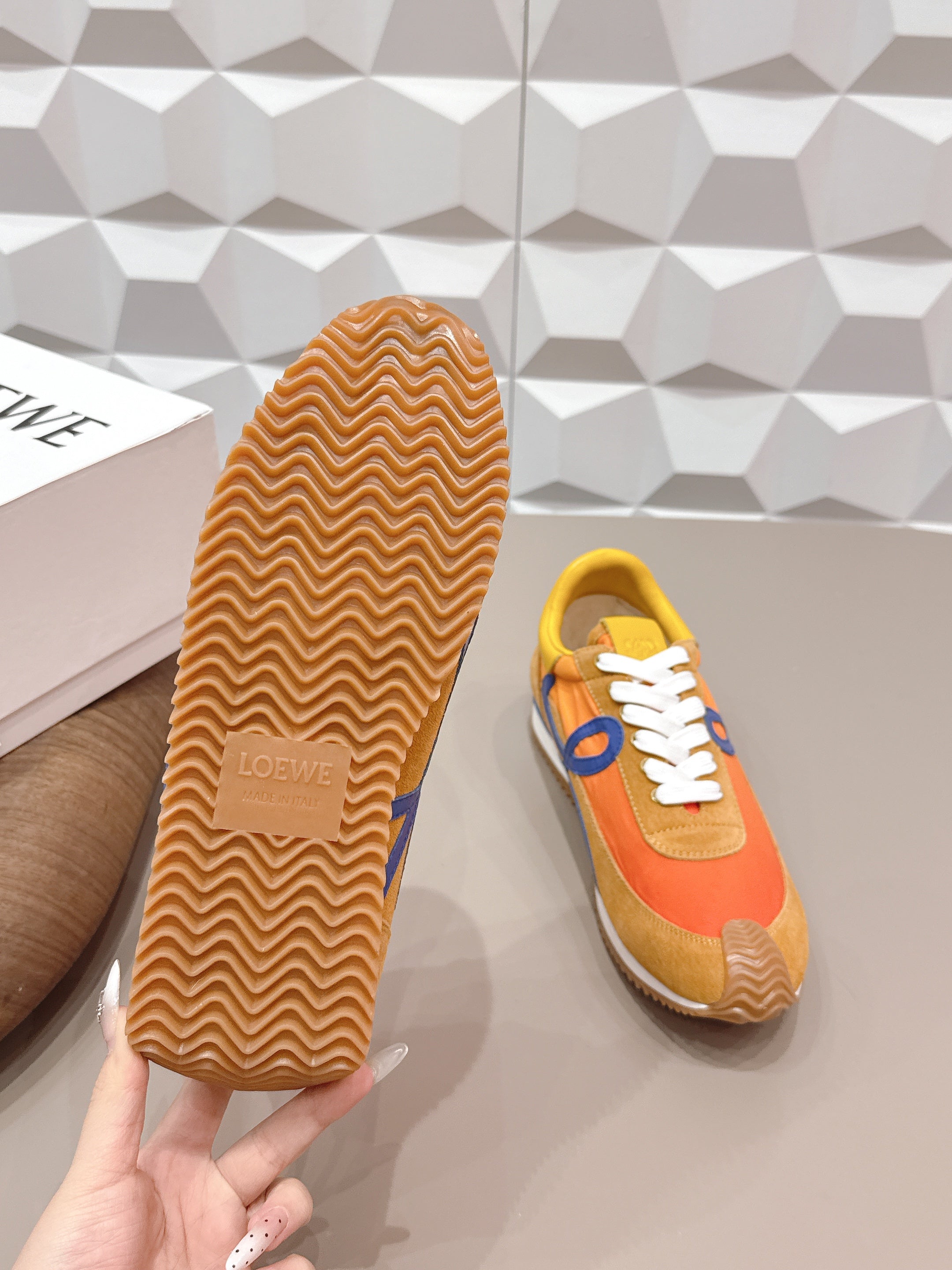 LOEWE 26S FLOW RUNNER SNEAKER IN CARAMEL BROWN SUEDE AND GOLDEN YELLOW CALFSKIN