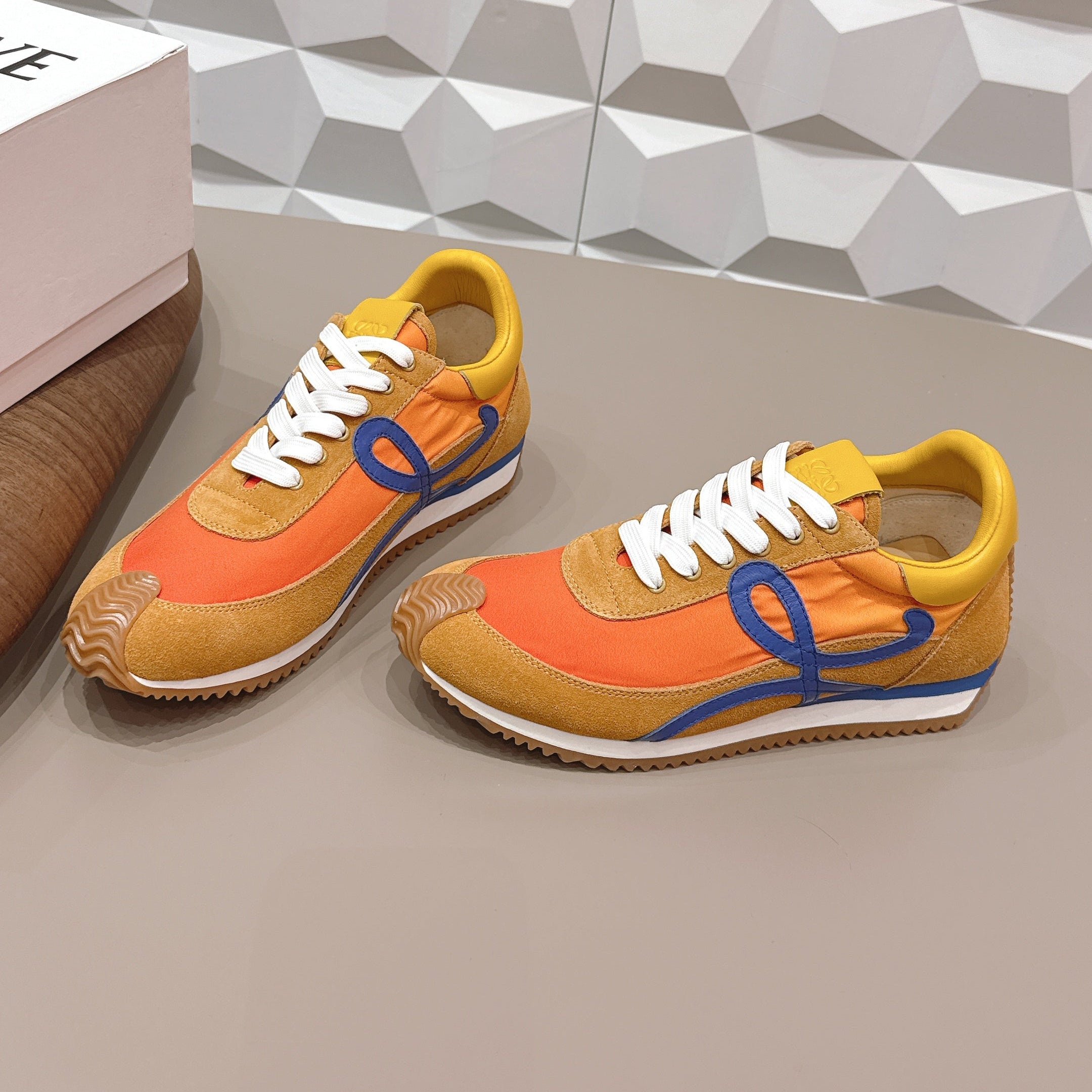 LOEWE 26S FLOW RUNNER SNEAKER IN CARAMEL BROWN SUEDE AND GOLDEN YELLOW CALFSKIN