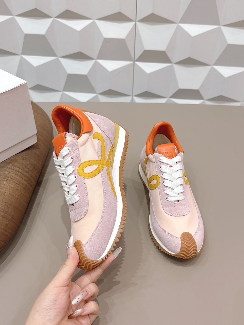 LOEWE 26S FLOW RUNNER SNEAKER IN LIGHT PINK SUEDE AND ORANGE CALFSKIN