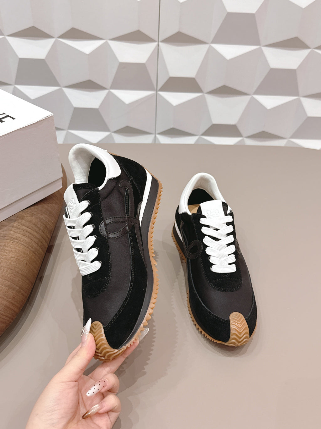 LOEWE 26S FLOW RUNNER SNEAKER IN BLACK SUEDE AND WHITE CALFSKIN