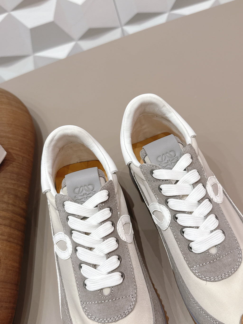LOEWE 26S FLOW RUNNER SNEAKER IN DARK GRAY SUEDE AND WHITE CALFSKIN