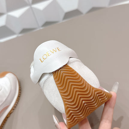 LOEWE 26S FLOW RUNNER SNEAKER IN LIGHT GRAY SUEDE AND WHITE CALFSKIN