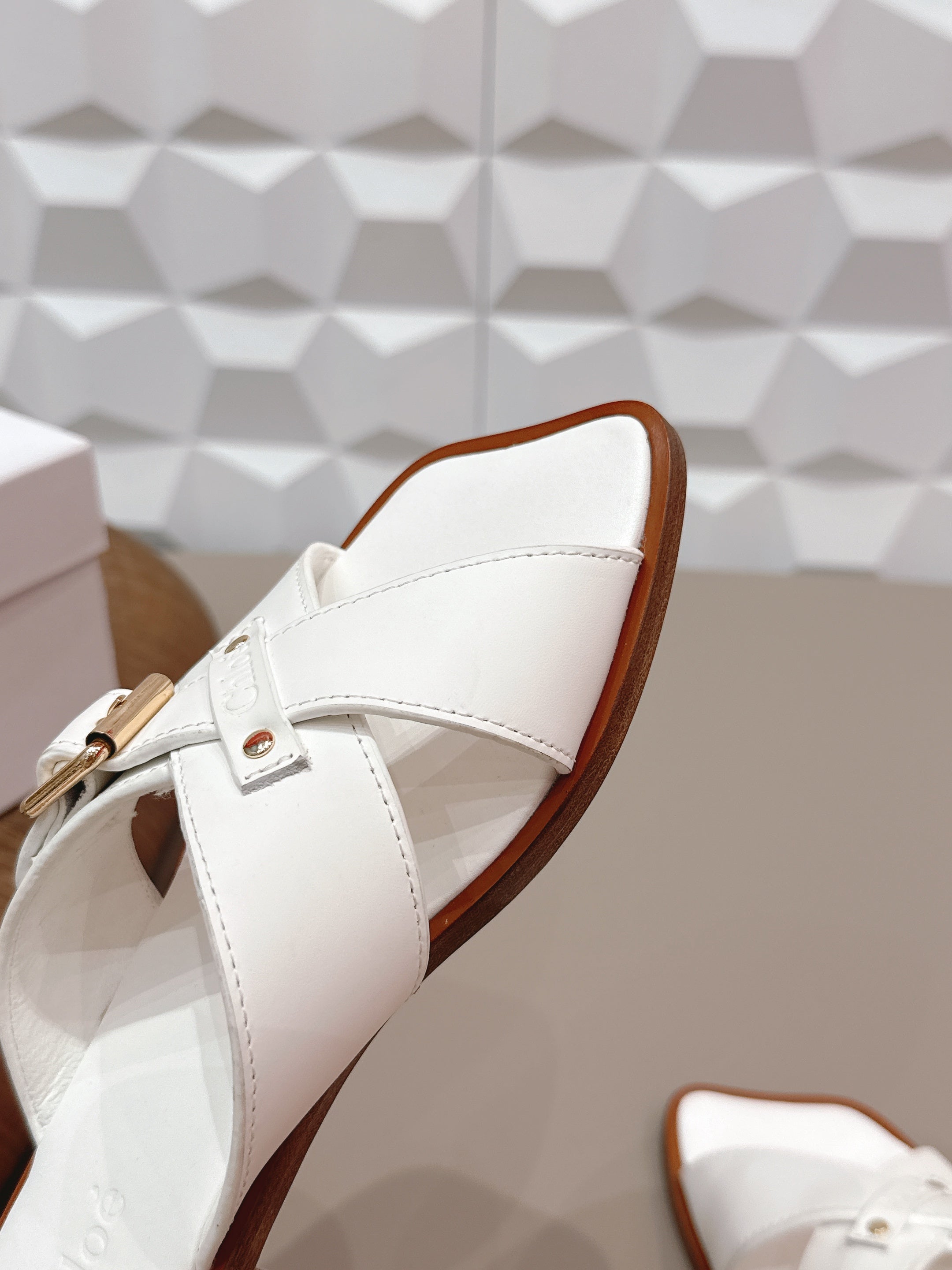 CHLOÉ 26S SANDALS IN WHITE CALFSKIN