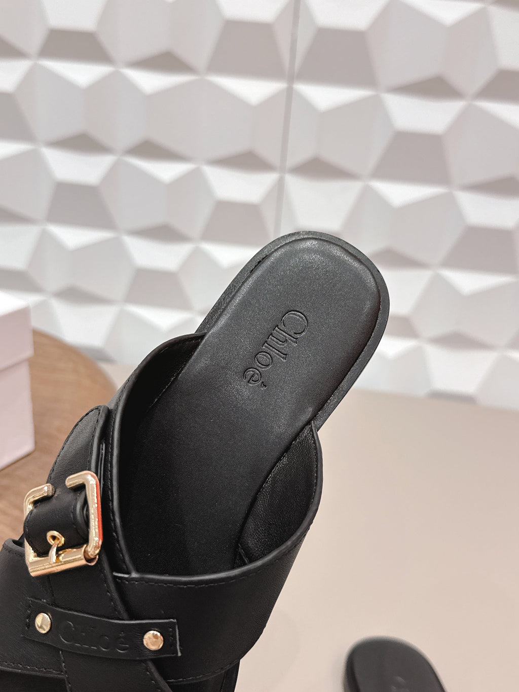 CHLOÉ 26S SANDALS IN BLACK CALFSKIN