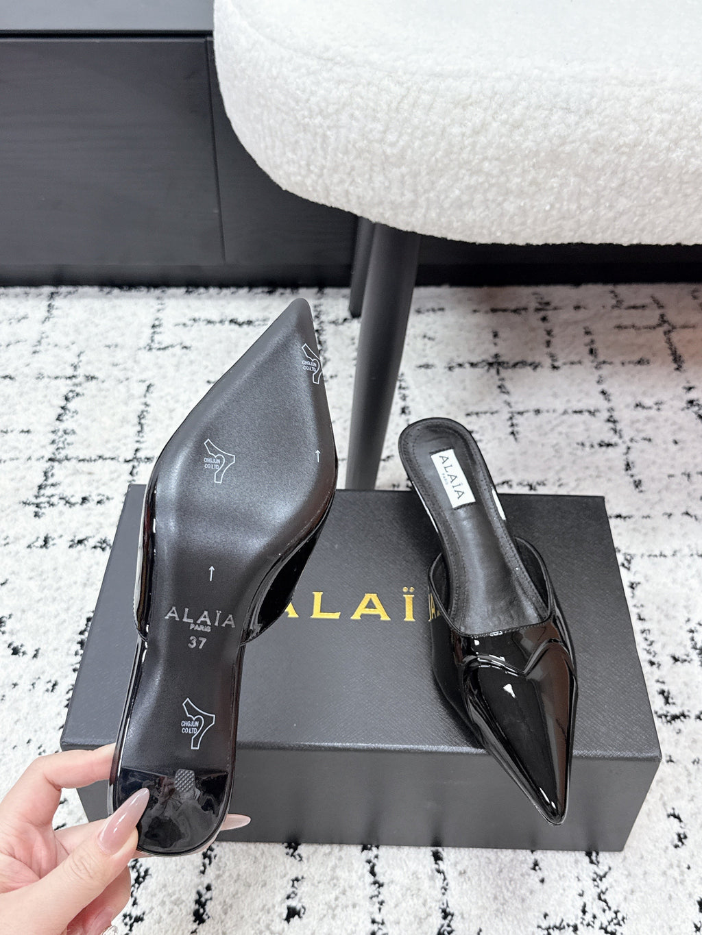 ALAIA 26S HEELED MULES 65 MM IN BLACK GLOSSY CALFSKIN