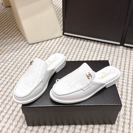 CHANEL 26S LOAFER MULES IN WHITE GLOSSY CALFSKIN