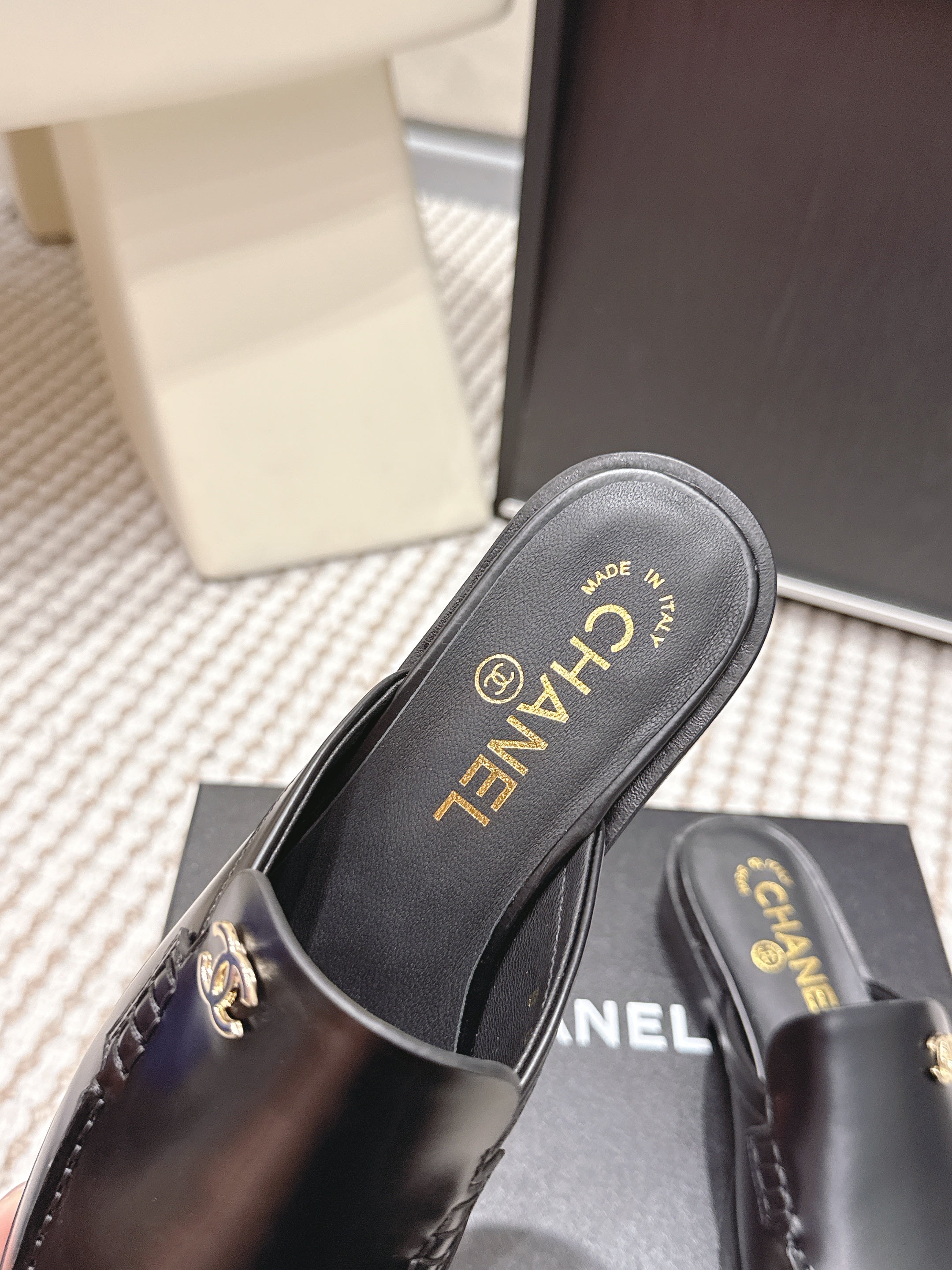 CHANEL 26S LOAFER MULES IN BLACK CALFSKIN