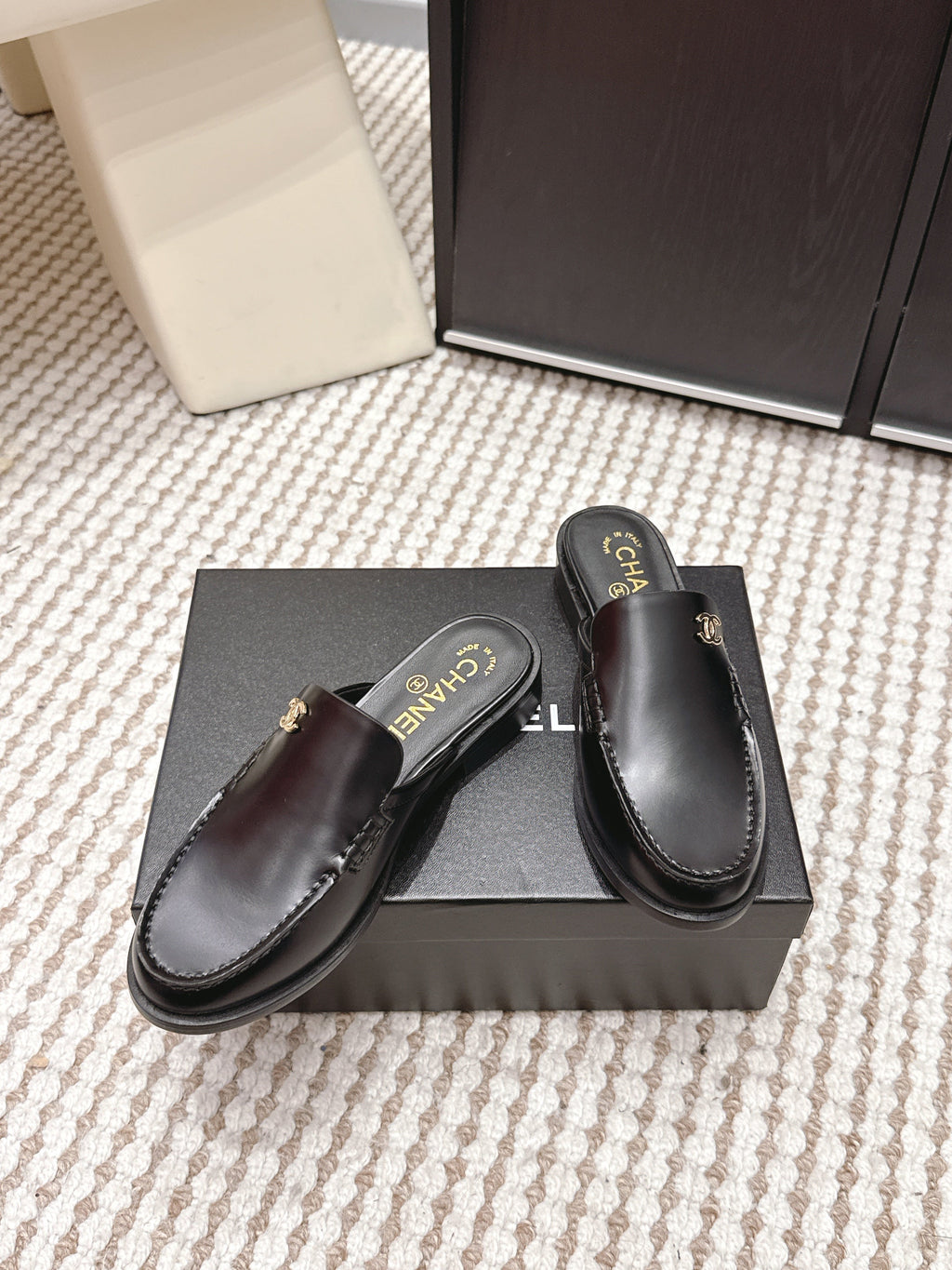 CHANEL 26S LOAFER MULES IN BLACK CALFSKIN