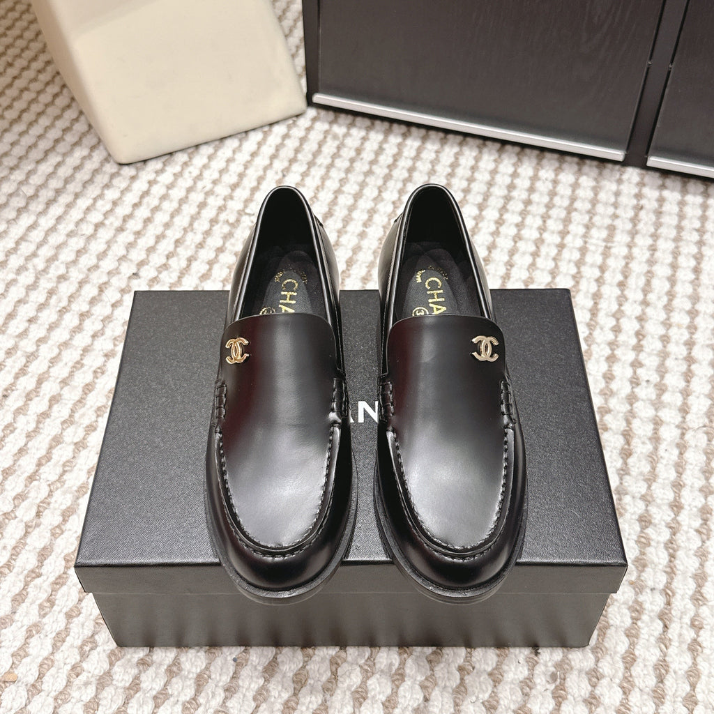 CHANEL 26S LOAFERS IN BLACK CALFSKIN