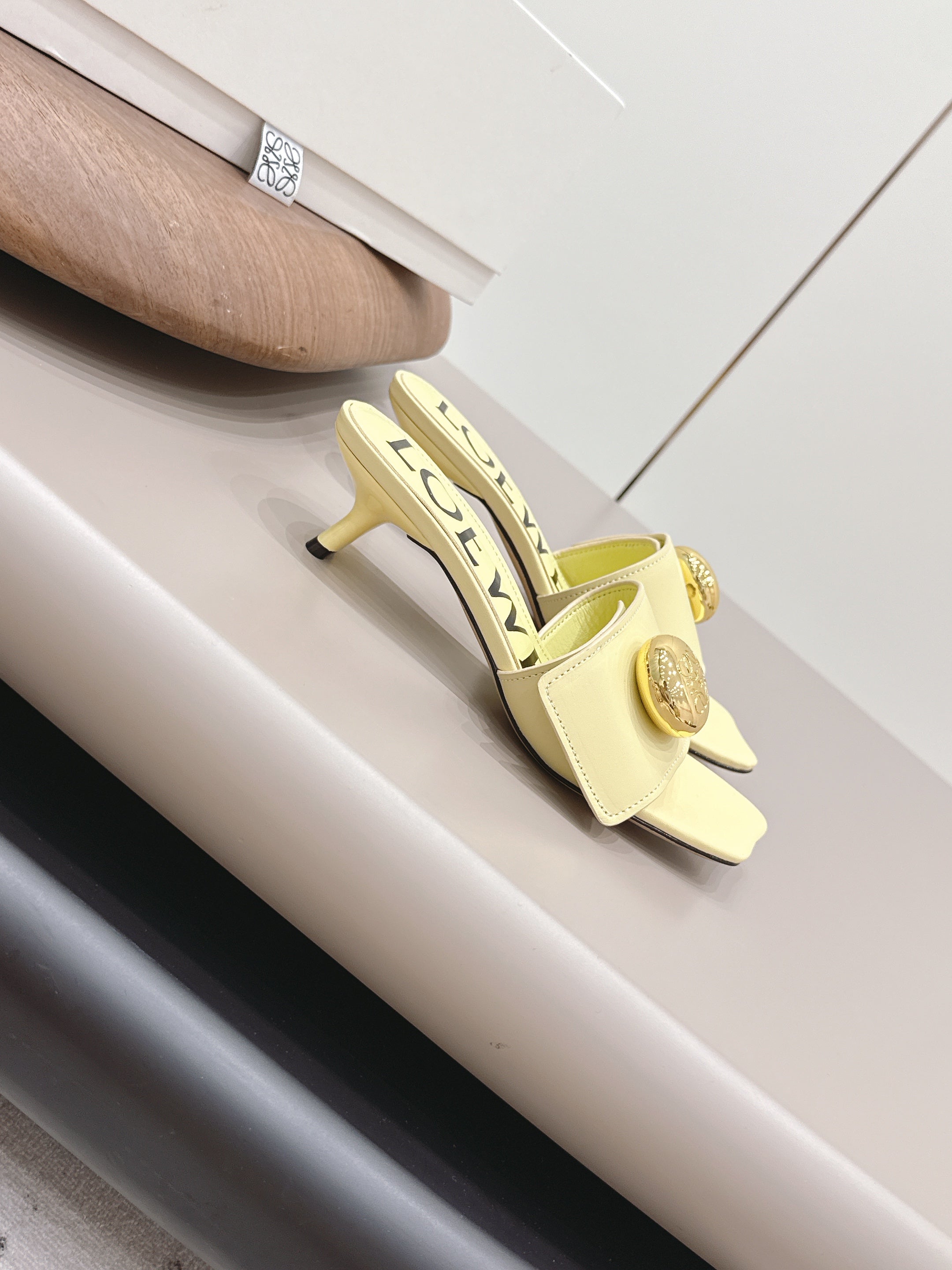 LOEWE 26S SQUARE TOE SANDALS 45MM IN LIGHT YELLOW CALFSKIN GOLD HARDWARE