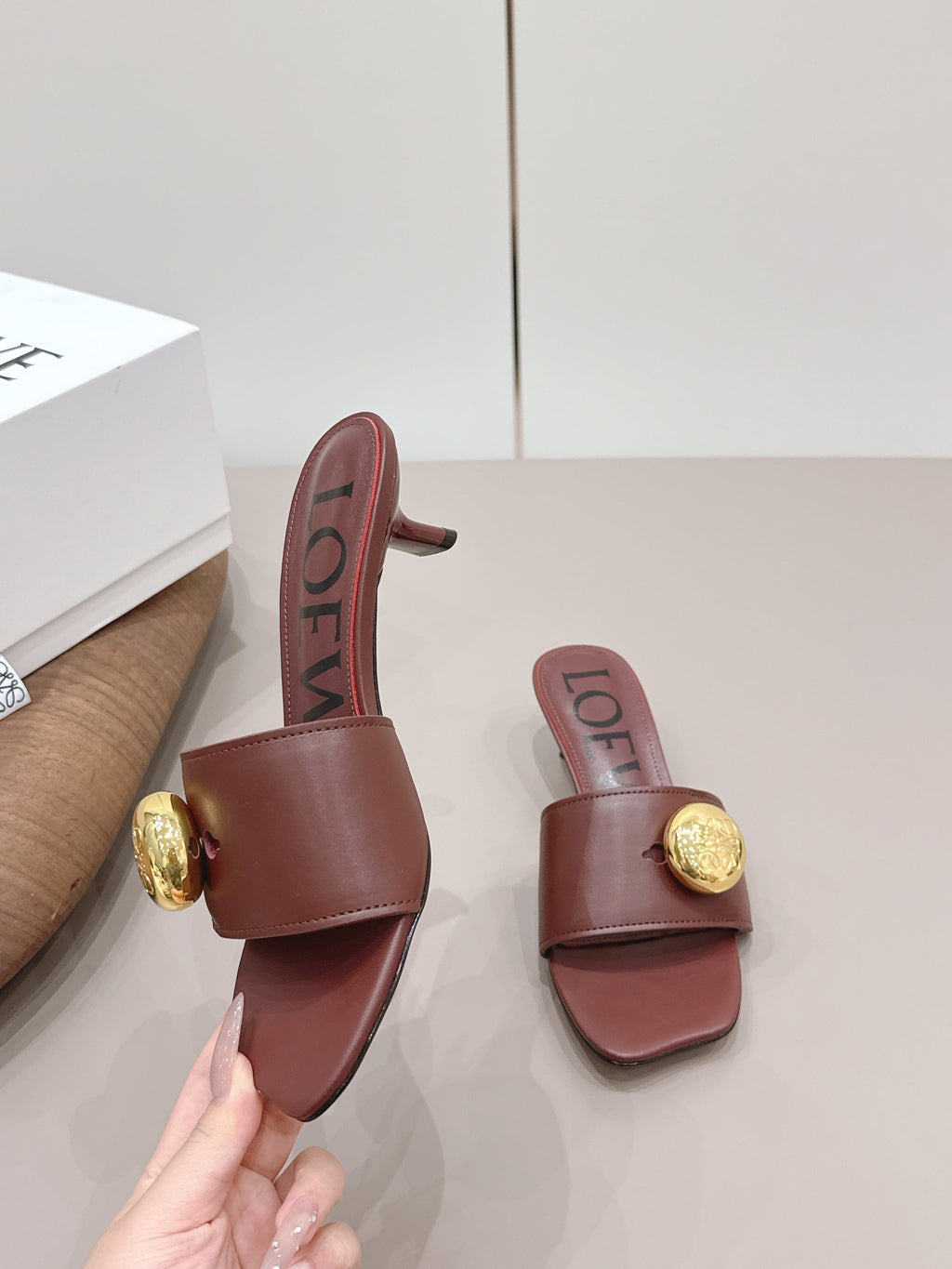 LOEWE 26S SQUARE TOE SANDALS 45MM IN DARK BROWN CALFSKIN GOLD HARDWARE