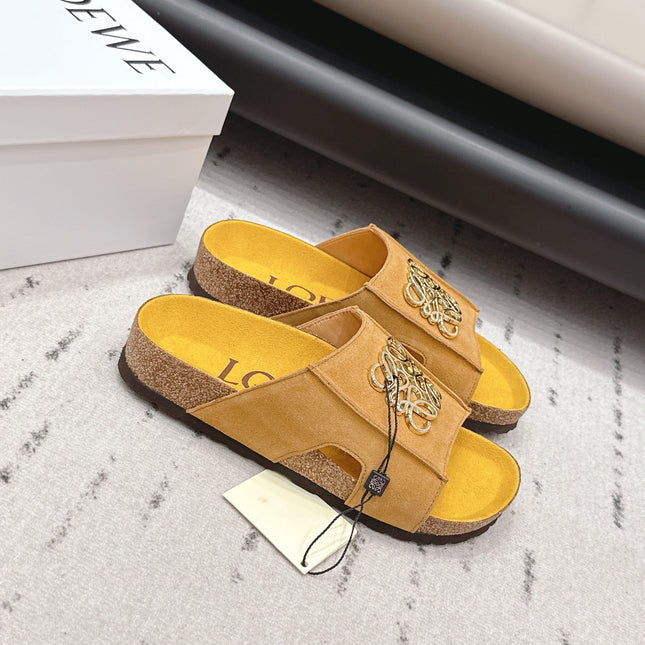 LOEWE 26S FLAT SANDALS IN GOLD YELLOW LOGO GOLD HARDWARE