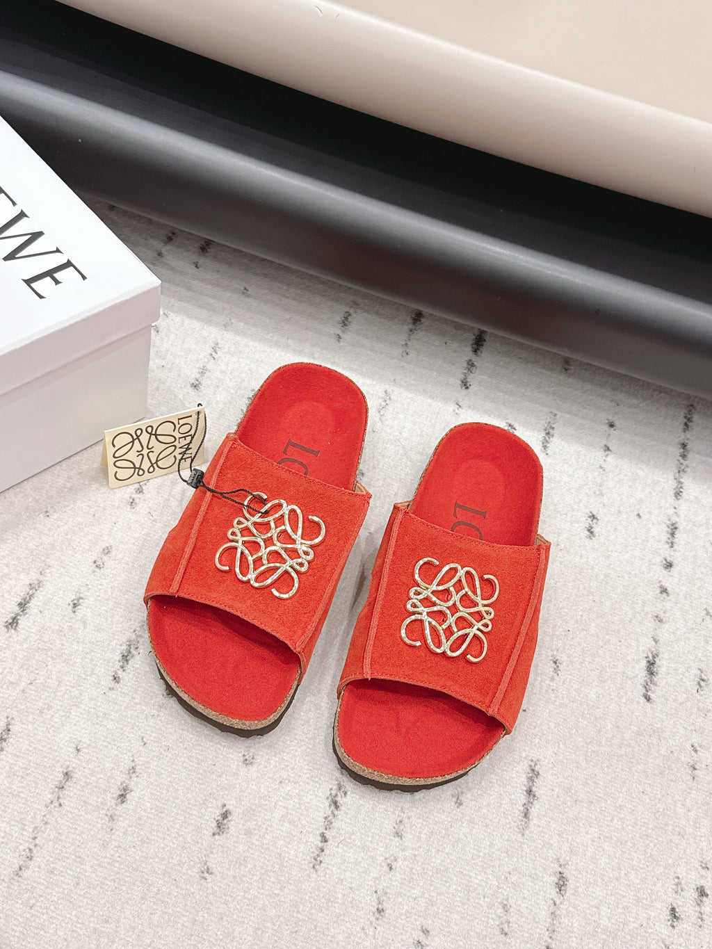 LOEWE 26S FLAT SANDALS IN RED LOGO GOLD HARDWARE