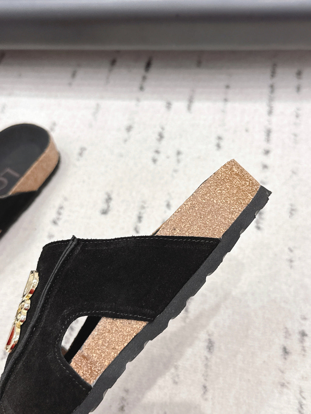 LOEWE 26S FLAT SANDALS IN BLACK LOGO GOLD HARDWARE