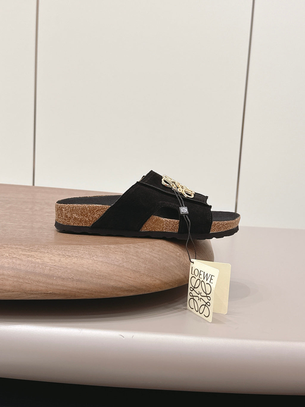 LOEWE 26S FLAT SANDALS IN BLACK LOGO GOLD HARDWARE