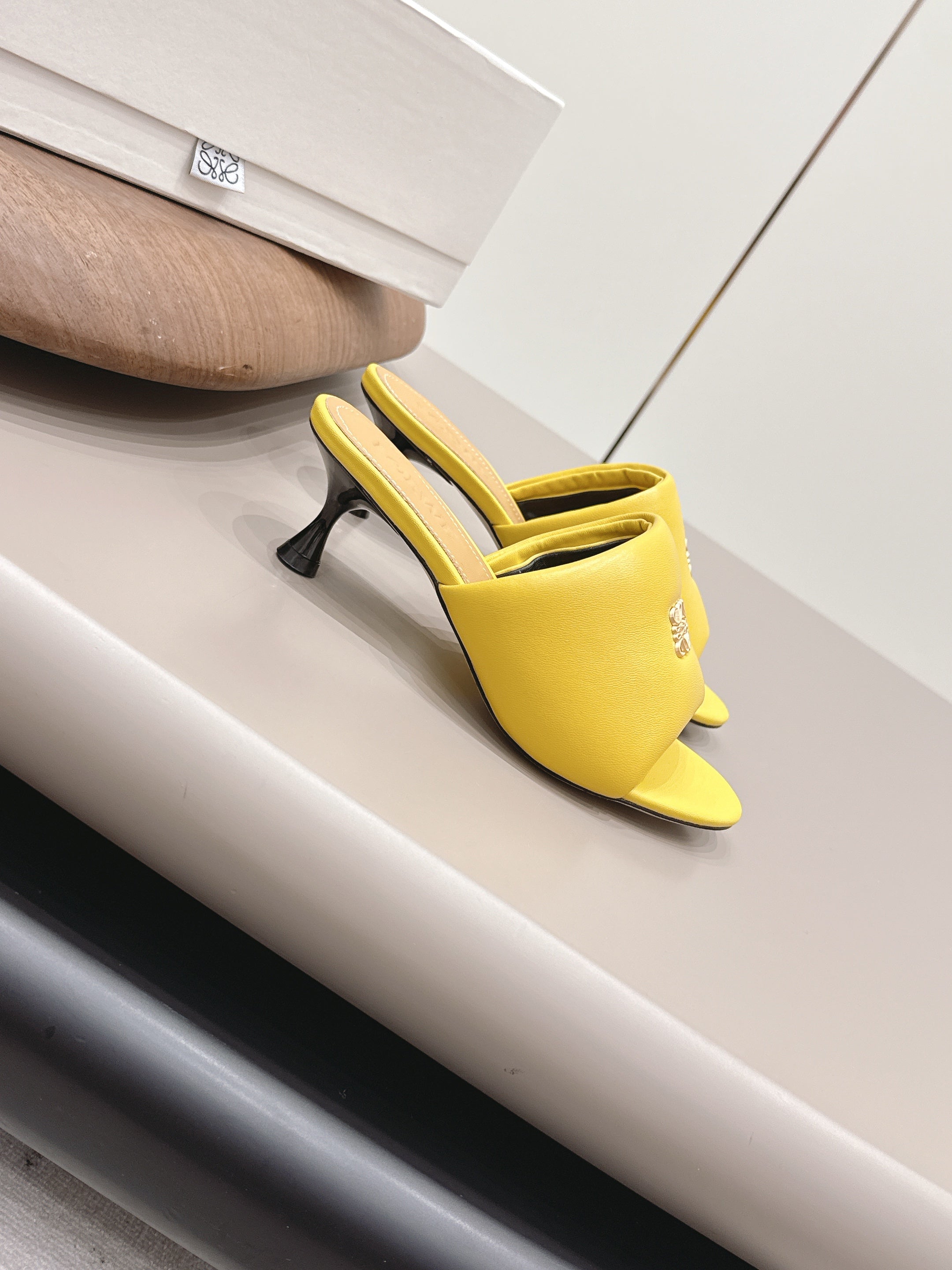 LOEWE 26S MULE HEELS 45MM IN YELLOW LAMBSKIN GOLD HARDWARE