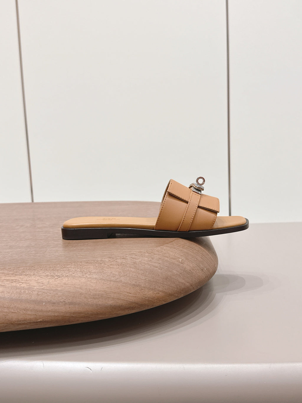 HM 26S GIULIA SANDAL IN TAN BROWN CALFSKIN SILVER HARDWARE