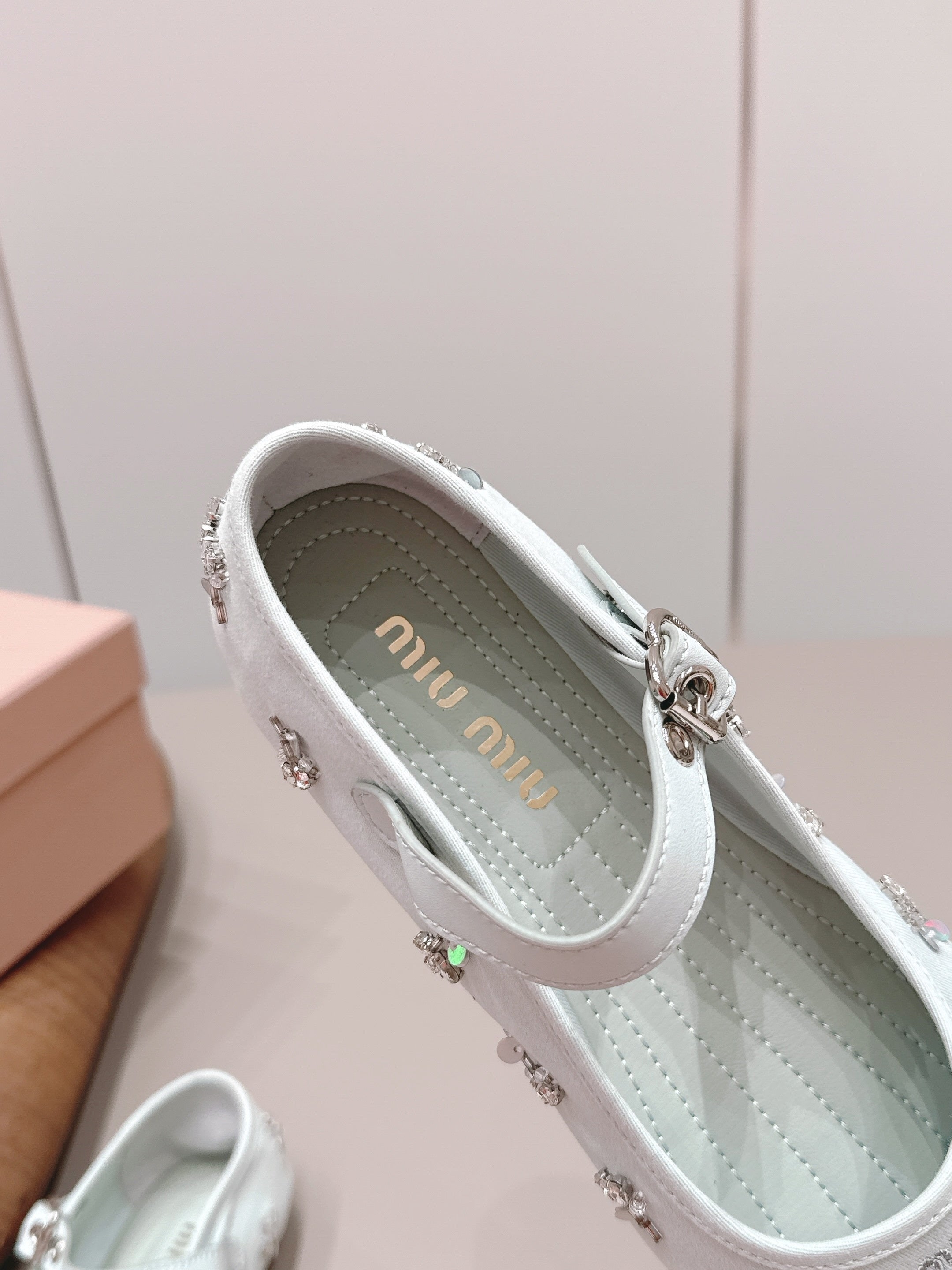 MIUMIU 26S MARY JANE BALLET FLATS IN WHITE FABRIC CRYSTAL EMBELLISHED
