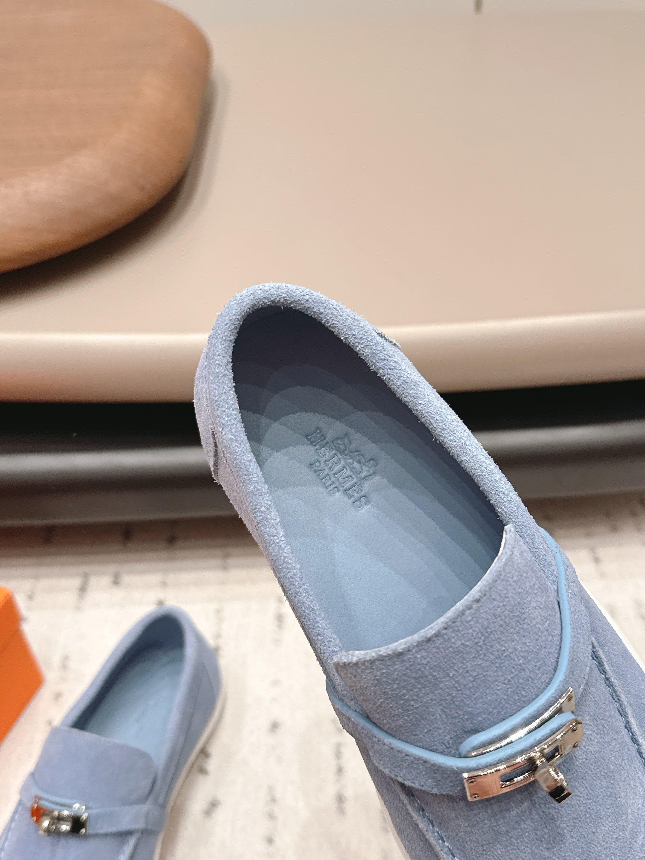HM 26S KELLY PARIS LOAFERS IN LIGHT BLUE SUEDE SILVER HARDWARE