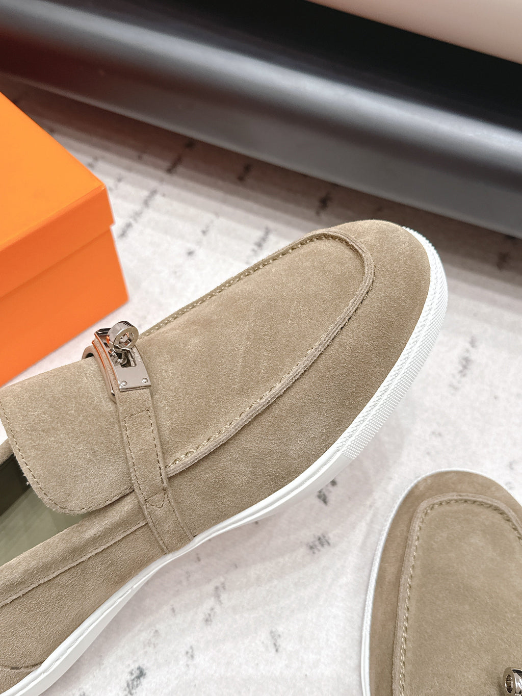 HM 26S KELLY PARIS LOAFERS IN OLIVE BROWN SUEDE SILVER HARDWARE