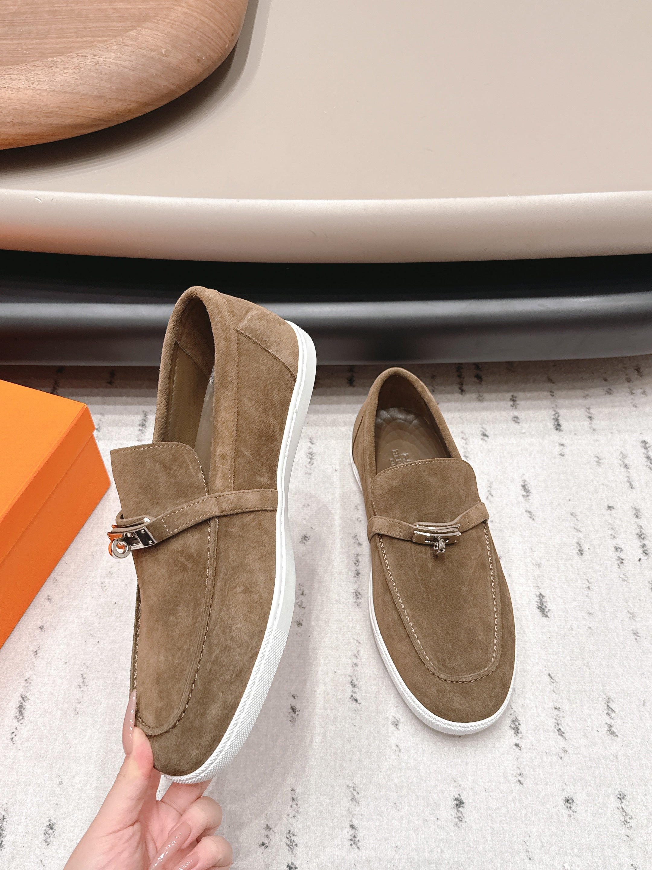 HM 26S KELLY PARIS LOAFERS IN BROWN SUEDE SILVER HARDWARE