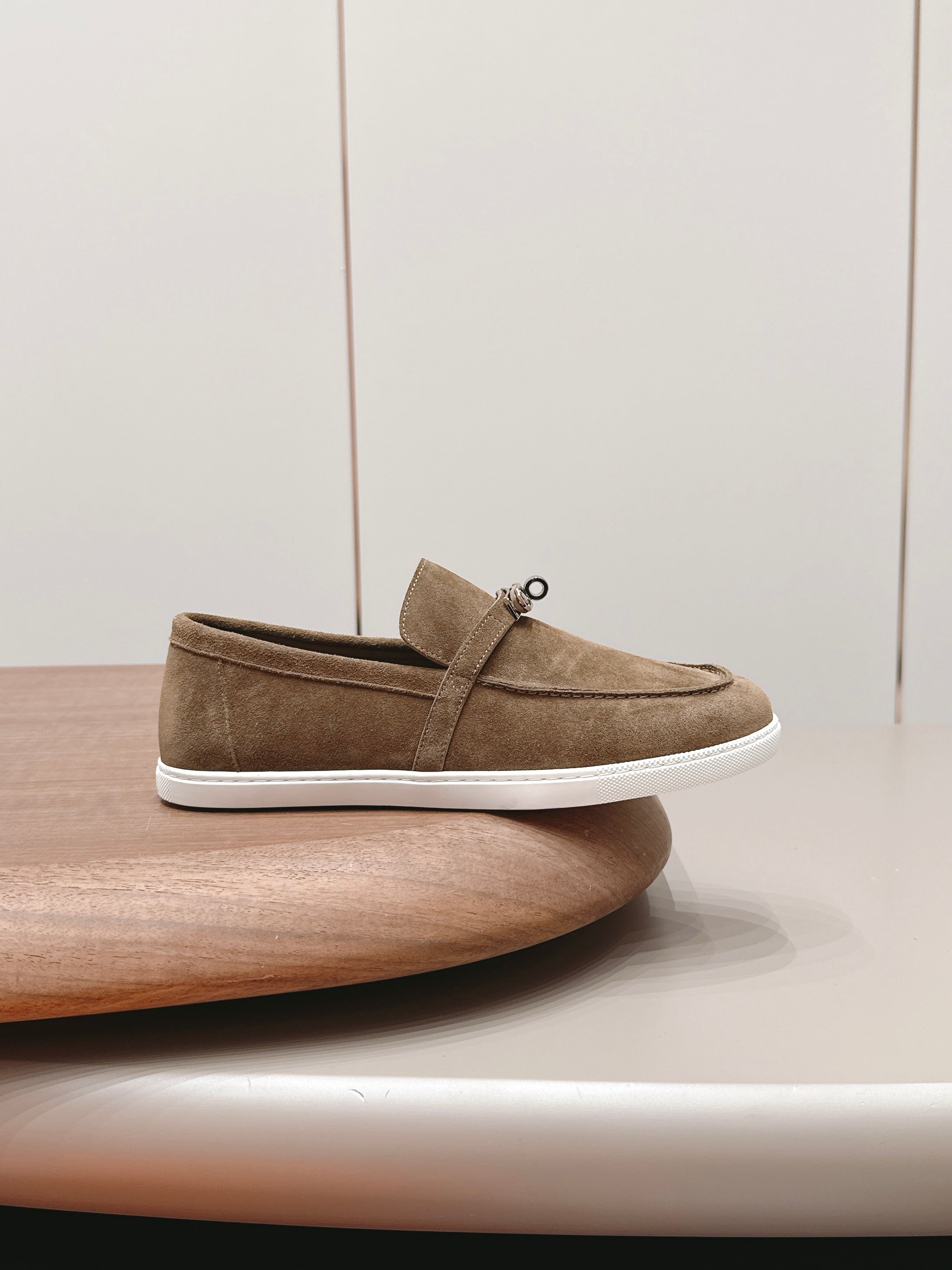 HM 26S KELLY PARIS LOAFERS IN BROWN SUEDE SILVER HARDWARE