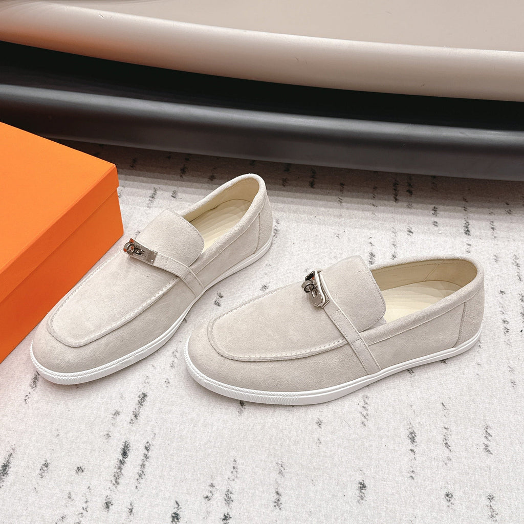 HM 26S KELLY PARIS LOAFERS IN CREAM WHITE SUEDE SILVER HARDWARE
