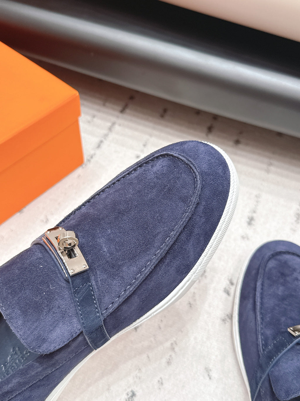 HM 26S KELLY PARIS LOAFERS IN NAVY BLUE SUEDE SILVER HARDWARE