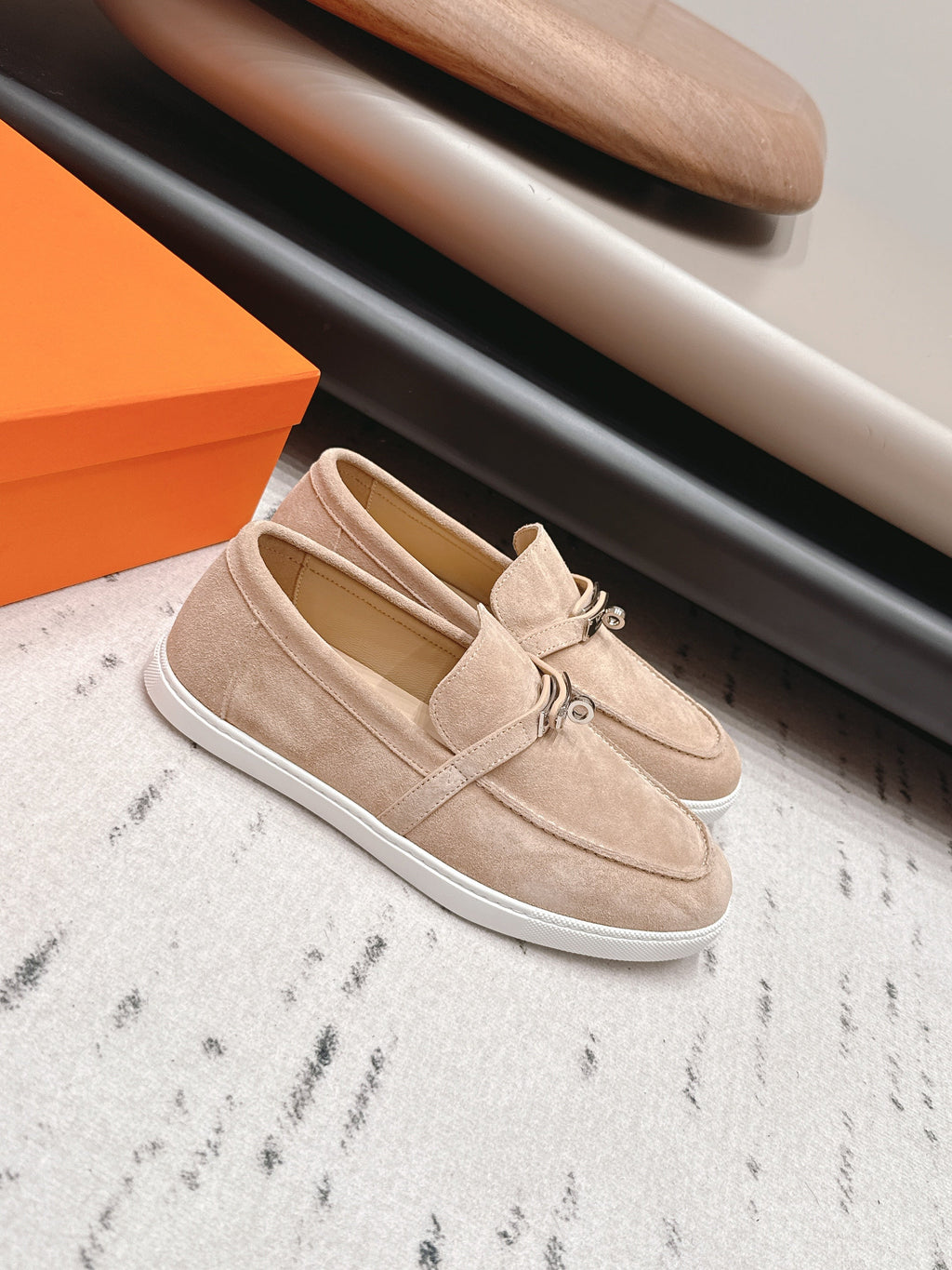 HM 26S KELLY PARIS LOAFERS IN SAND BROWN SUEDE SILVER HARDWARE